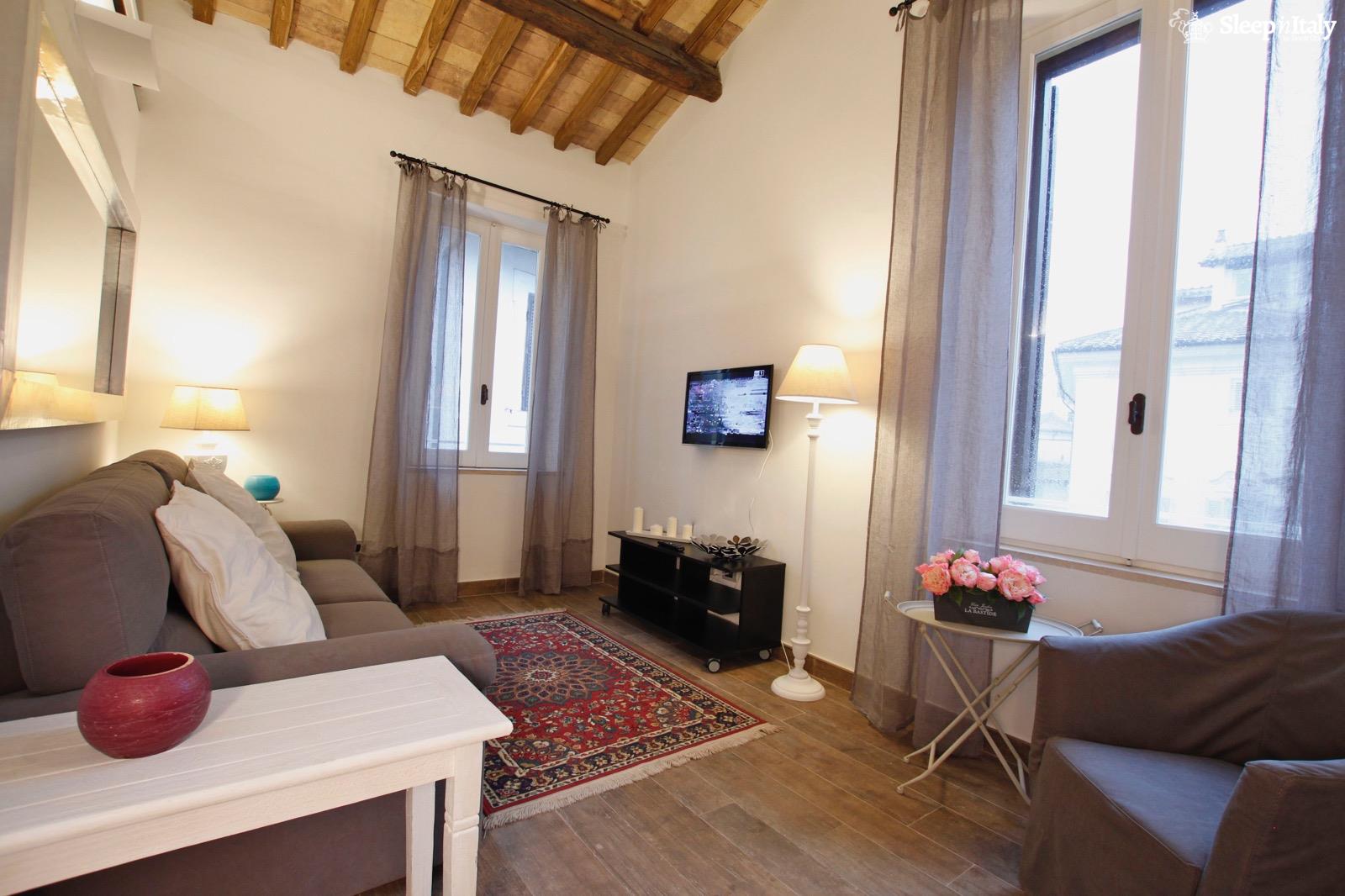 Casa vacanza roma arco pace platinum sleepinitaly Scala con sgabuzzino